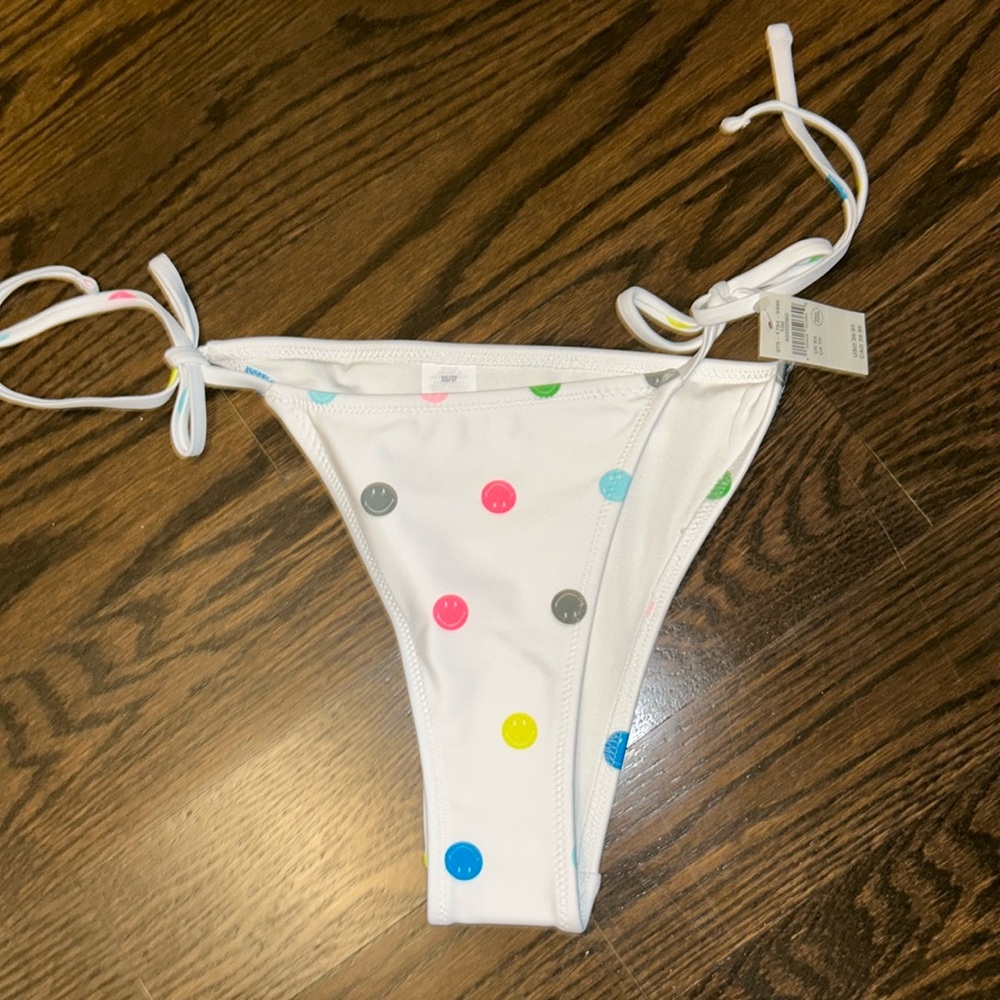 Aerie Xs cheekiest bottom. White with smileys.